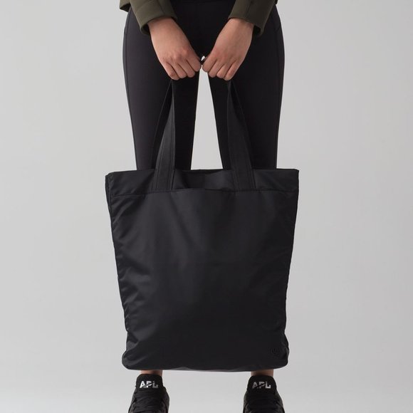 Lululemon NWT Double Up Tote Bag